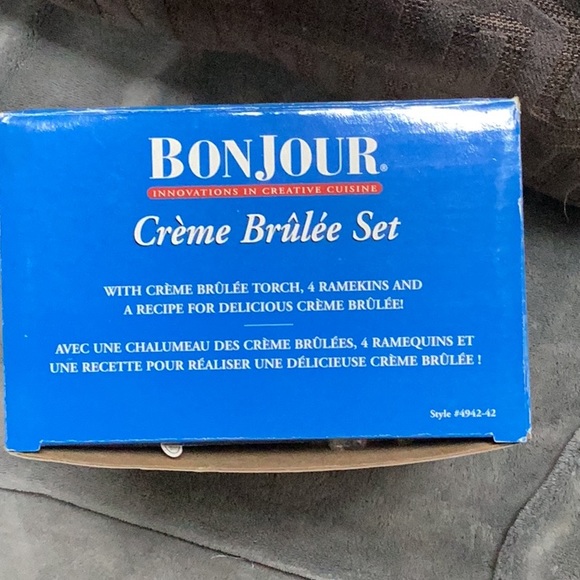 New Bonjour Creme Brulee Set Torch Ramekins & Recipe - Picture 3 of 3